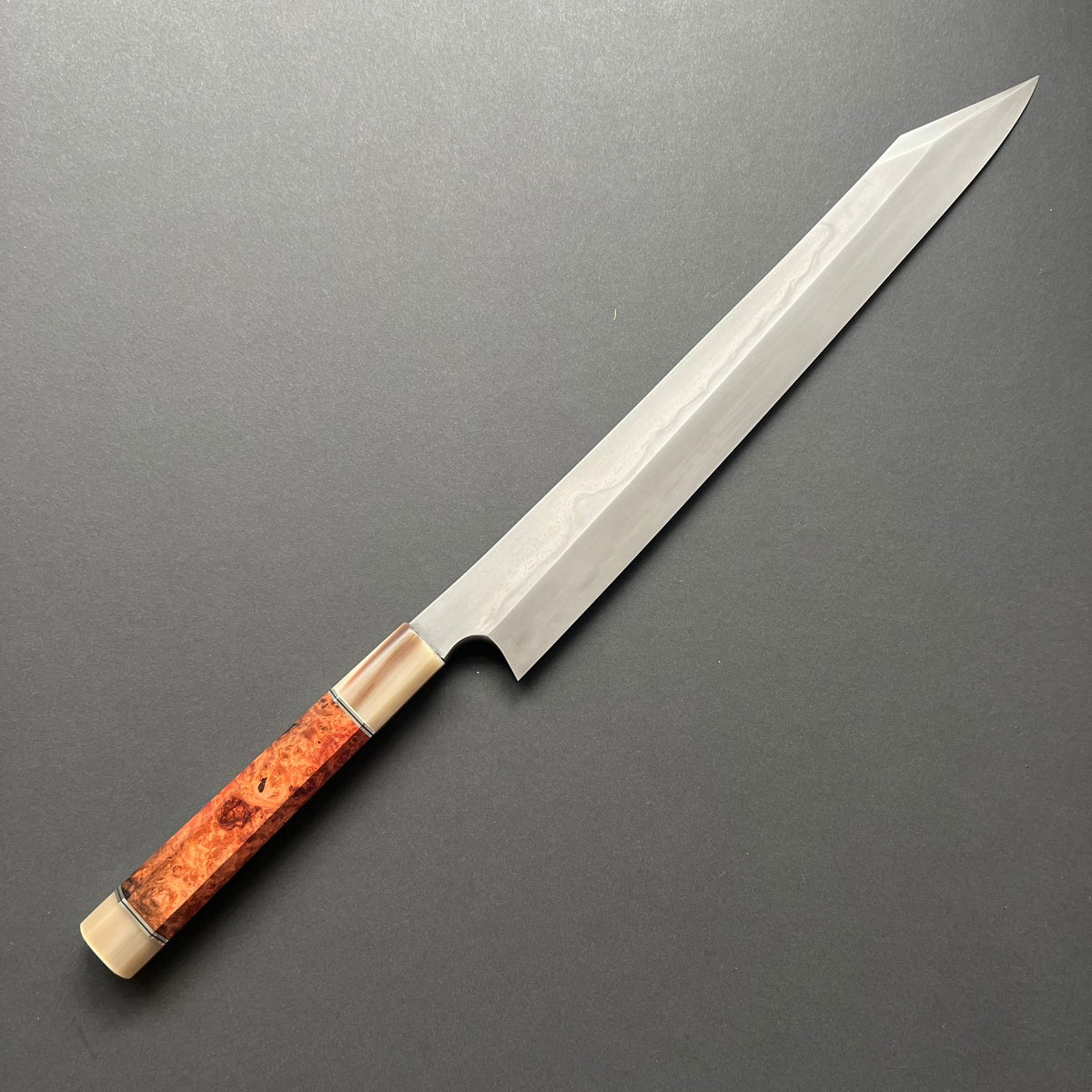 Honyaki Kiritsuke Yanagiba knife, Shirogami 1 Carbon Steel, etched fin