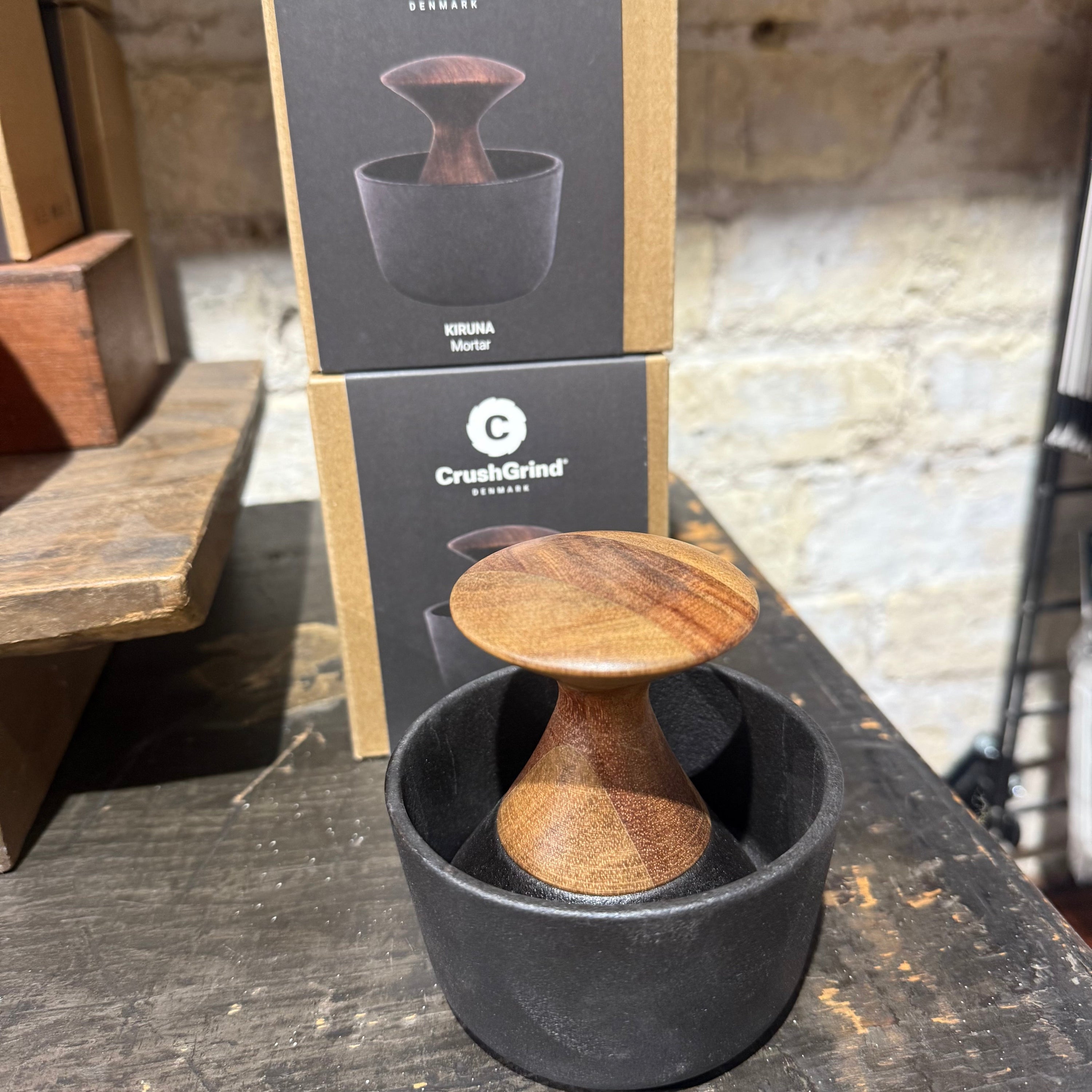 CRUSHGRIND - grinders and pestle and mortar
