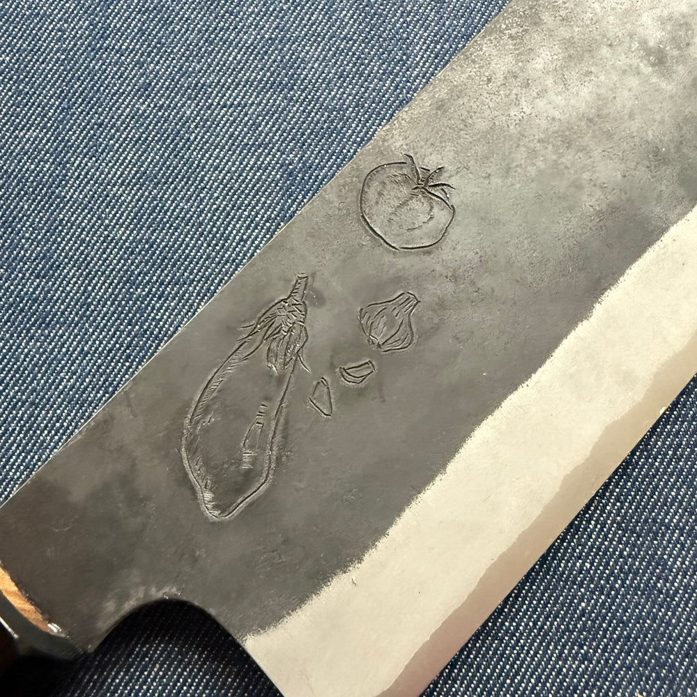 SPECIAL ENGRAVED KNIFE: Tall Nakiri knife, Aogami Super with stainless steel cladding, kurouchi finish - aubergine/tomato/garlic - Kamo