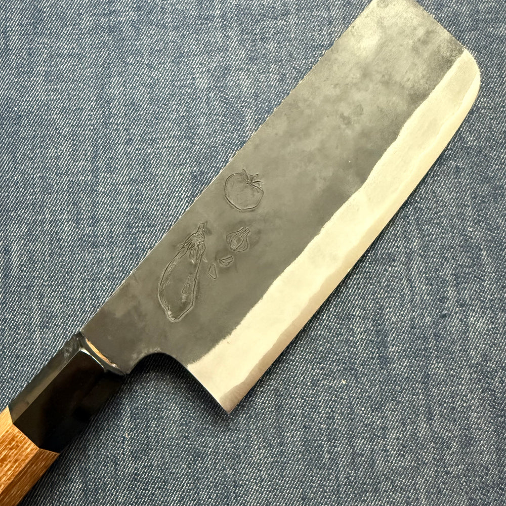 SPECIAL ENGRAVED KNIFE: Tall Nakiri knife, Aogami Super with stainless steel cladding, kurouchi finish - aubergine/tomato/garlic - Kamo