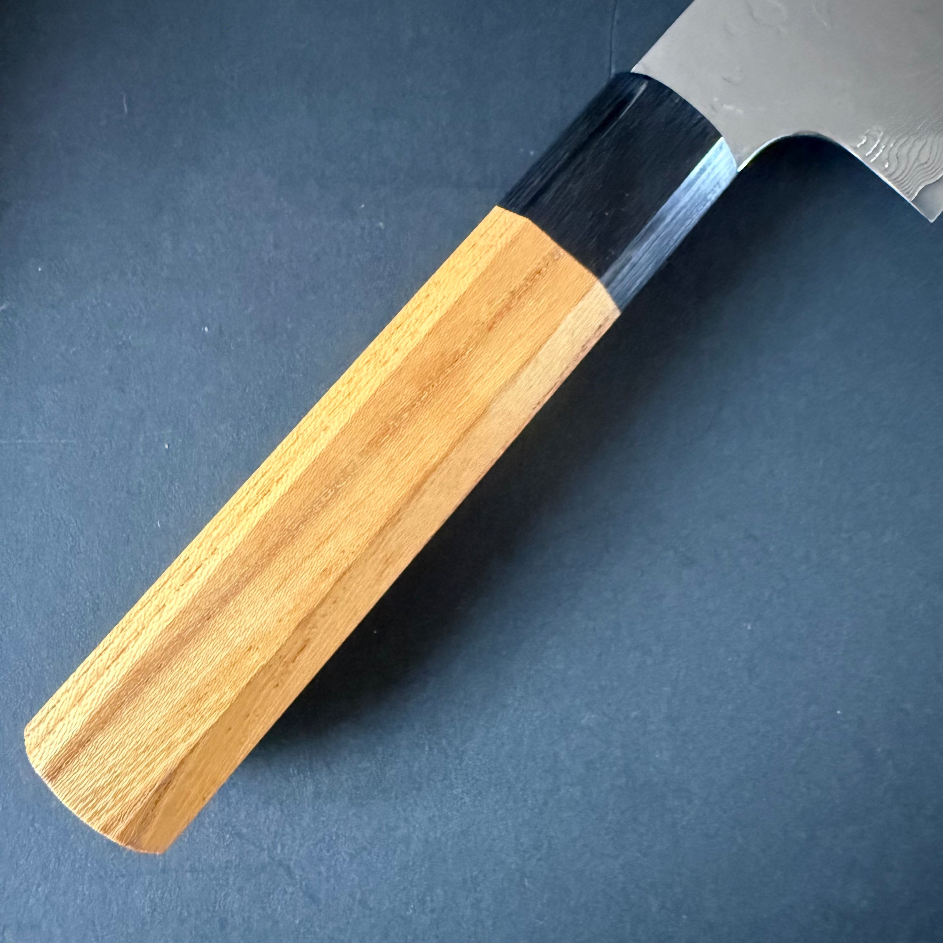 Santoku knife, VG10 stainless steel, damascus finish - Katayama Yuta