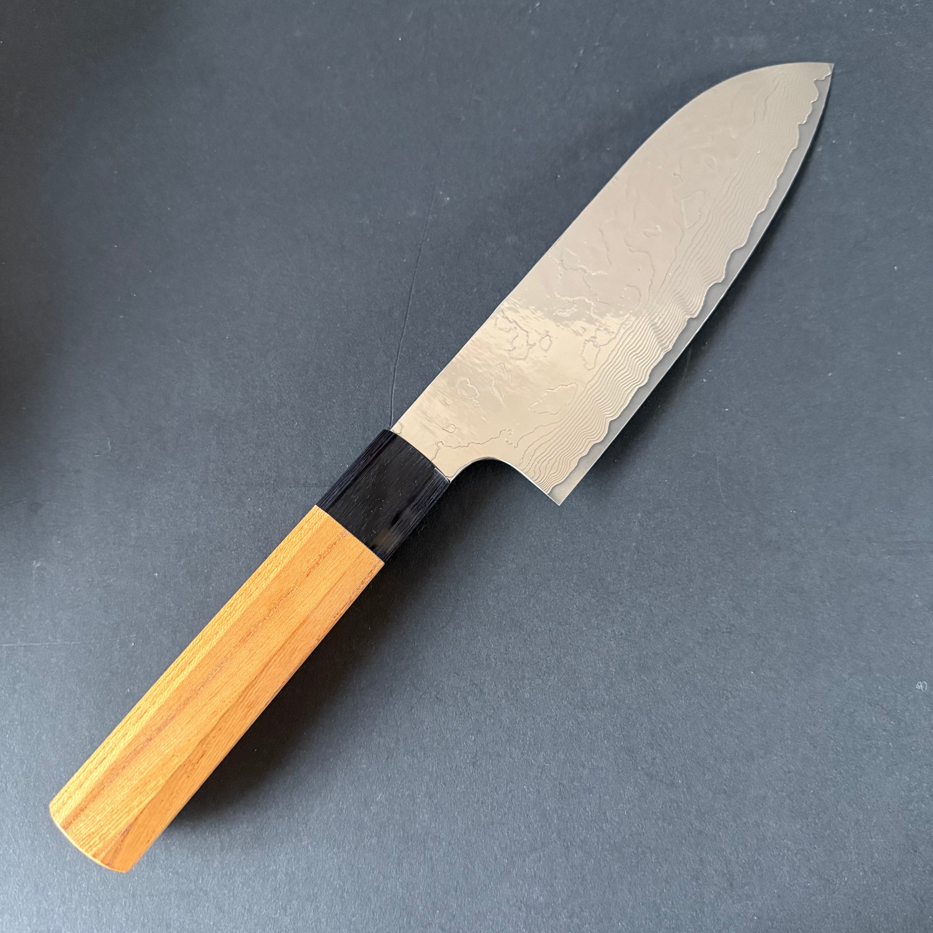 Santoku knife, VG10 stainless steel, damascus finish - Katayama Yuta