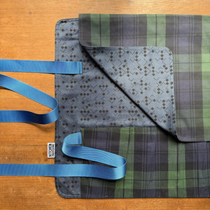 Kitchen Provisions Merch - The Knife Roll - WAX COTTON II - Design G