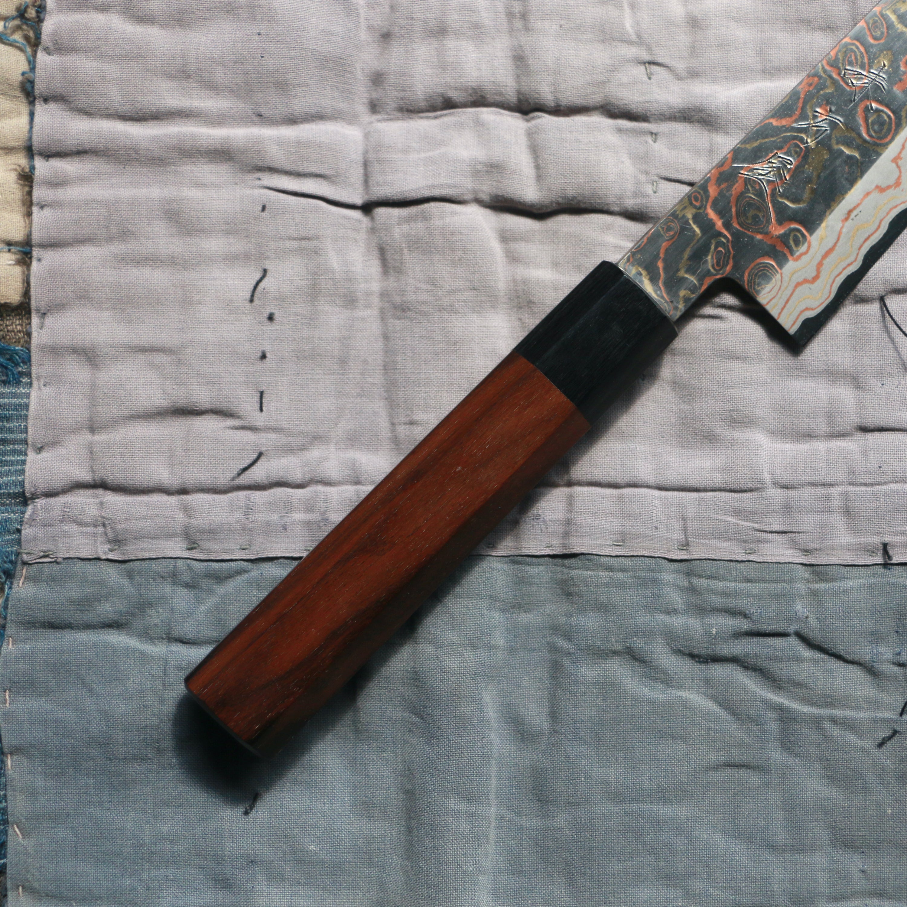 Sujihiki knife, V-Toku Carbon Steel, Stainless Steel clad, Coloured Damascus Finish - Mutsumi Hinoura