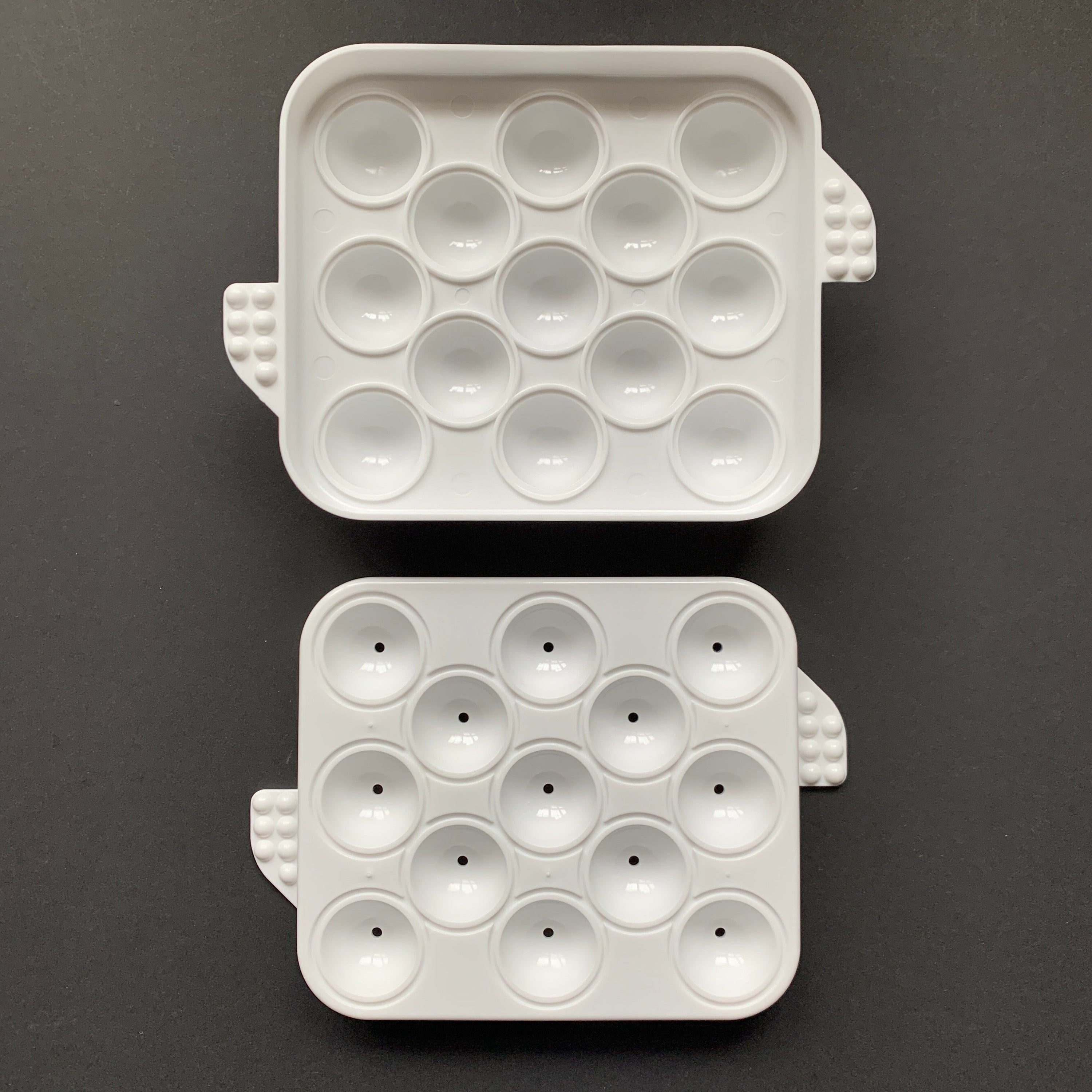 Ice ball tray