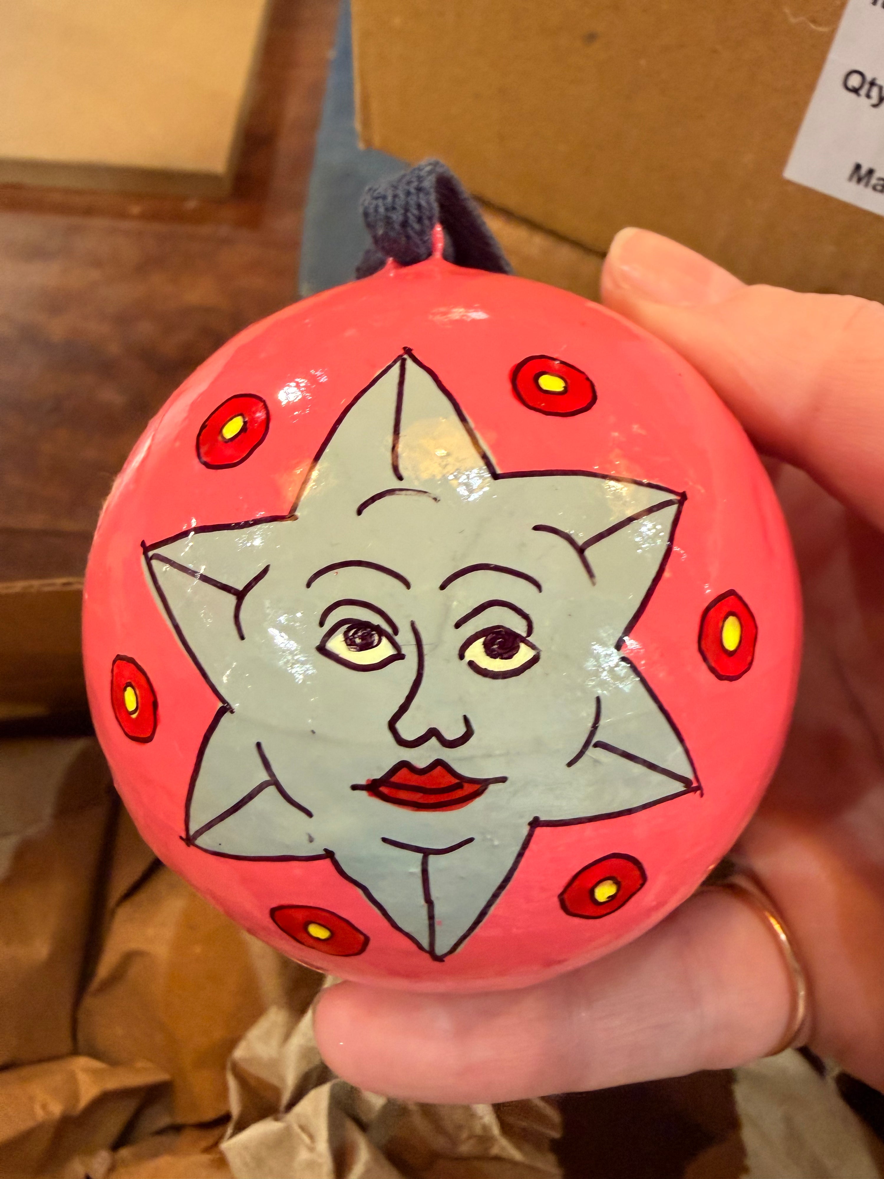 Daisy Snow Baubles