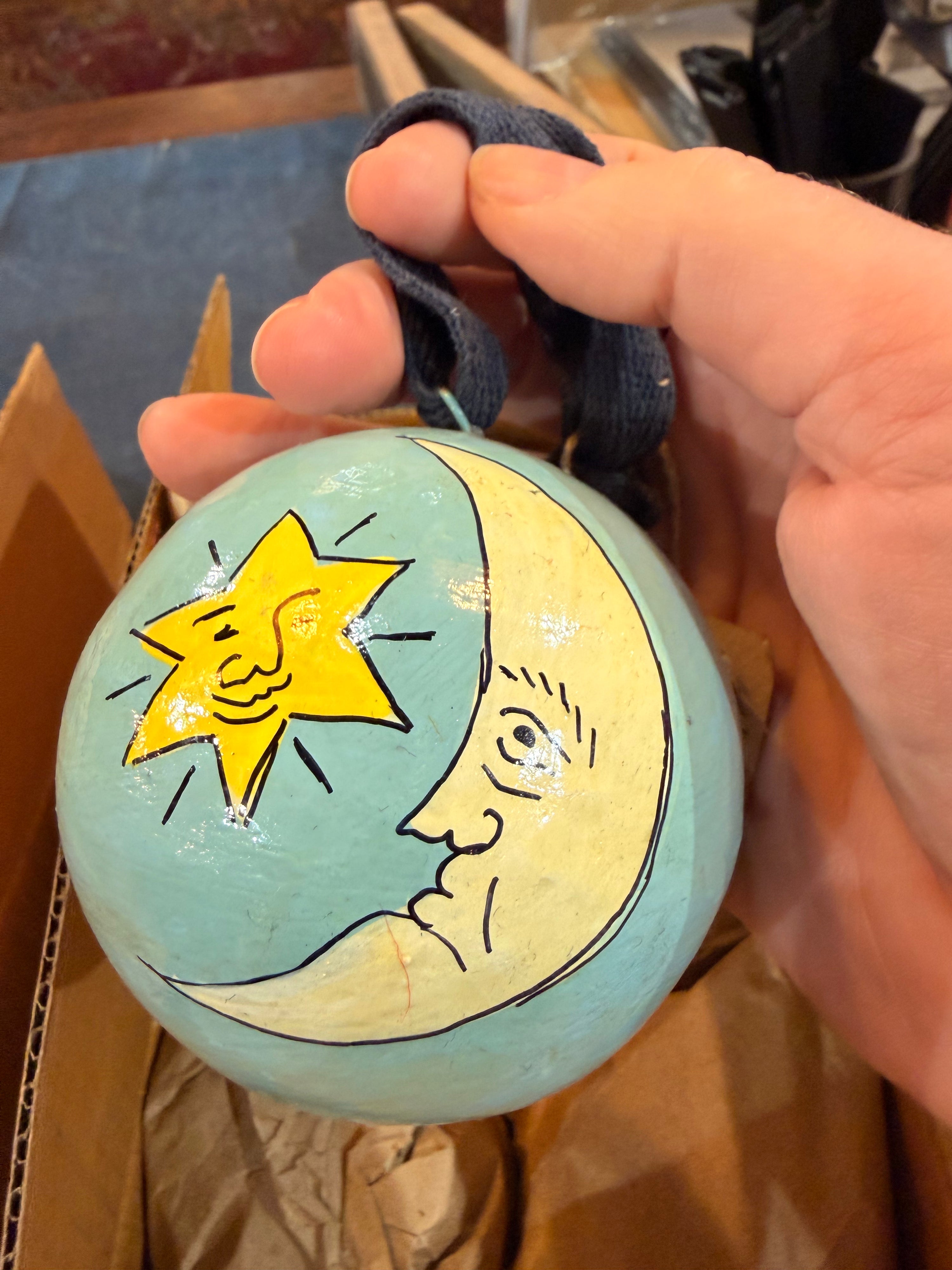 Daisy Snow Baubles