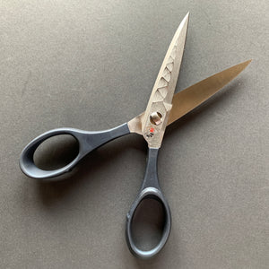 Tactical Kitchen Scissors, VG10 Stainless Steel, Damascus finish - Mcusta Zanmai