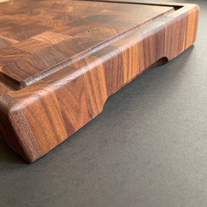 Endgrain chopping board - Walnut