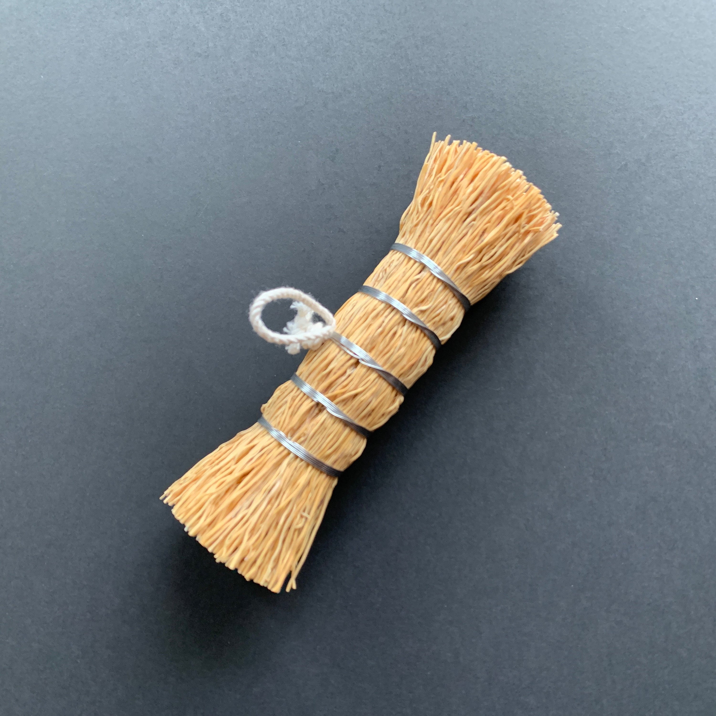 Kanaya brushes