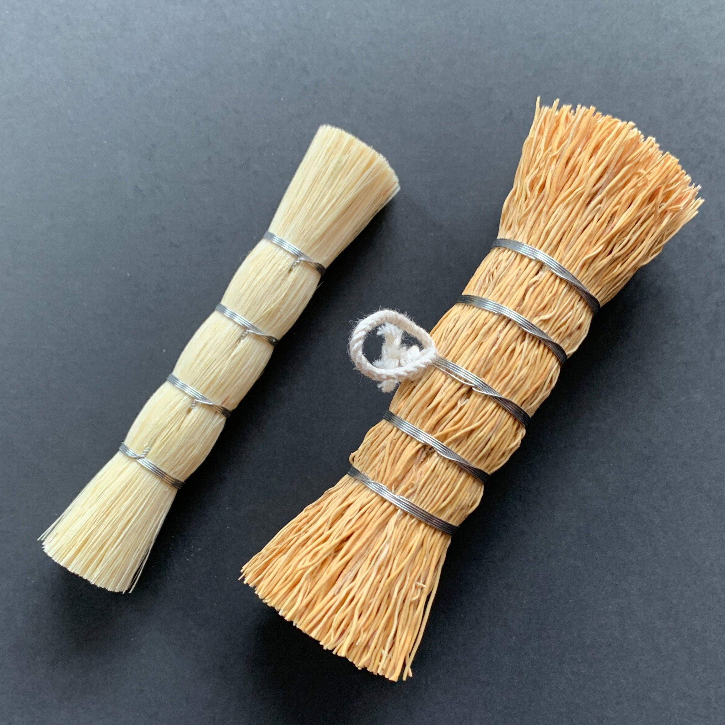 Kanaya brushes