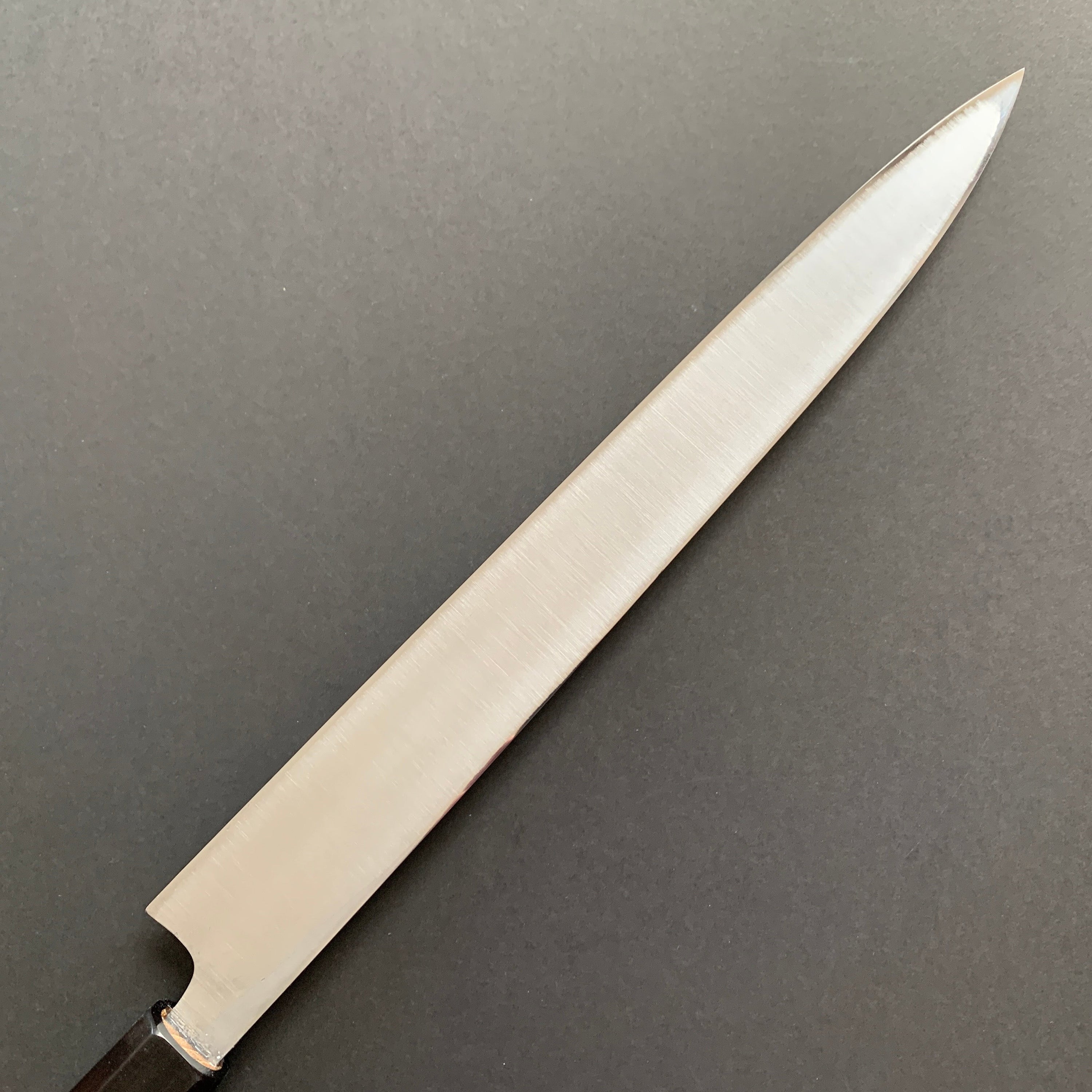 Yanagiba knife, Shirogami 2 Carbon Steel, Damascus finish, Hyomon range - Hatsukokoro