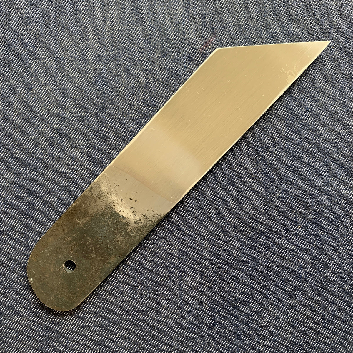 SPECIAL PRICE: Osaka Eel knife, Carbon steel, Kurouchi finish