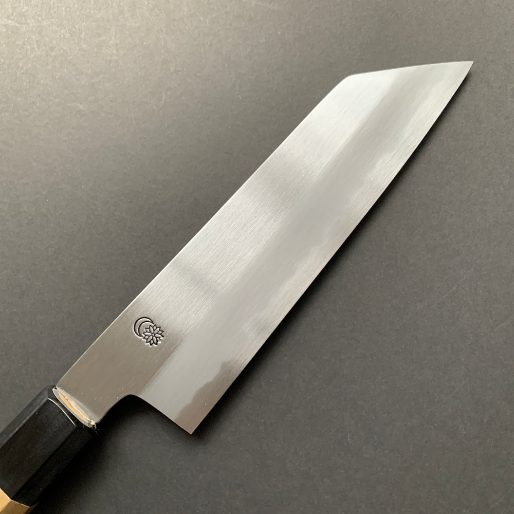 Kiritsuke Santoku Knife, Shirogami 2 with iron cladding, Kasumi finish, Kikuzuki Kasumi range - Sakai Kikumori