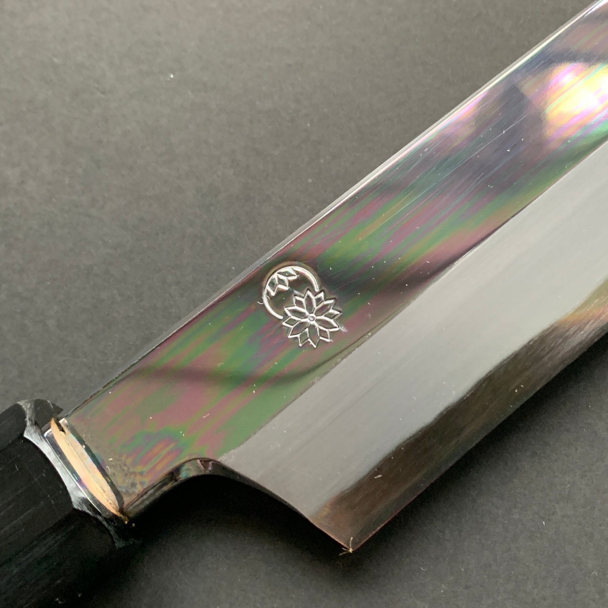 Yanagiba Knife, Shirogami 2 with iron cladding, mirror polished finish, Choyo range - Sakai Kikumori