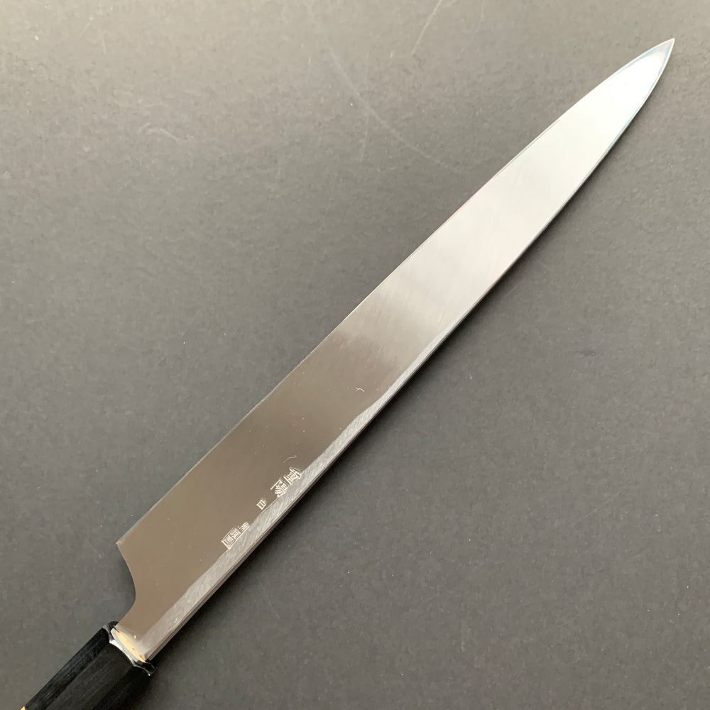 Yanagiba Knife, Shirogami 2 with iron cladding, mirror polished finish, Choyo range - Sakai Kikumori