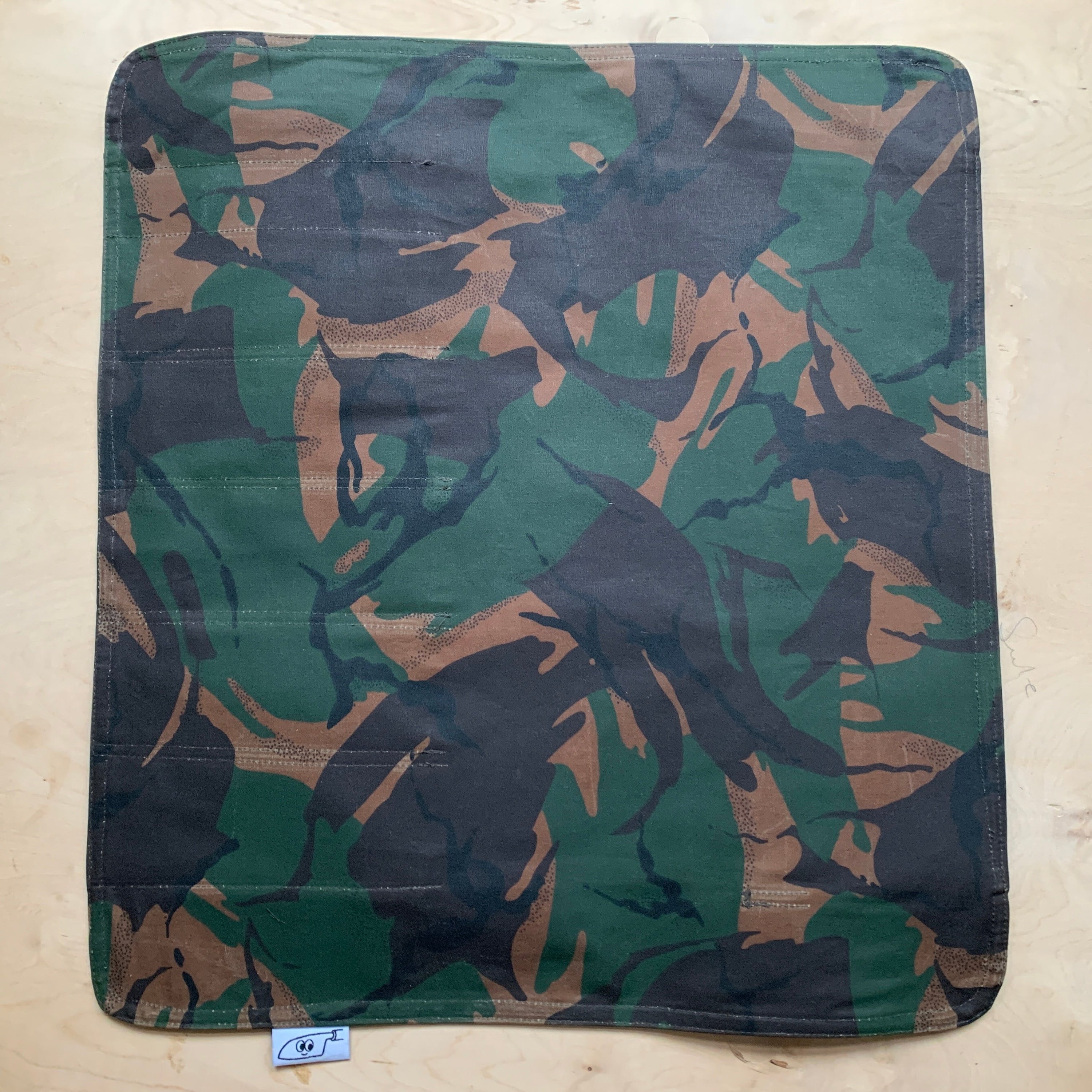 Kitchen Provisions Merch - The Knife Roll - WAX COTTON II - Design H