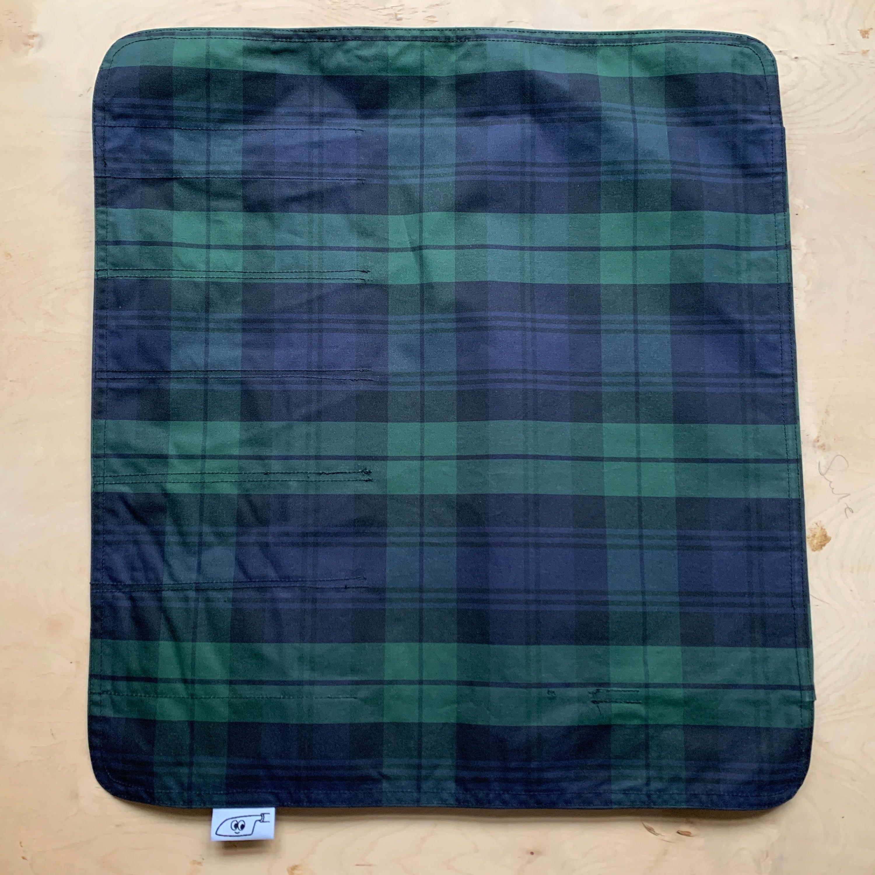 Kitchen Provisions Merch - The Knife Roll - WAX COTTON II - Design G