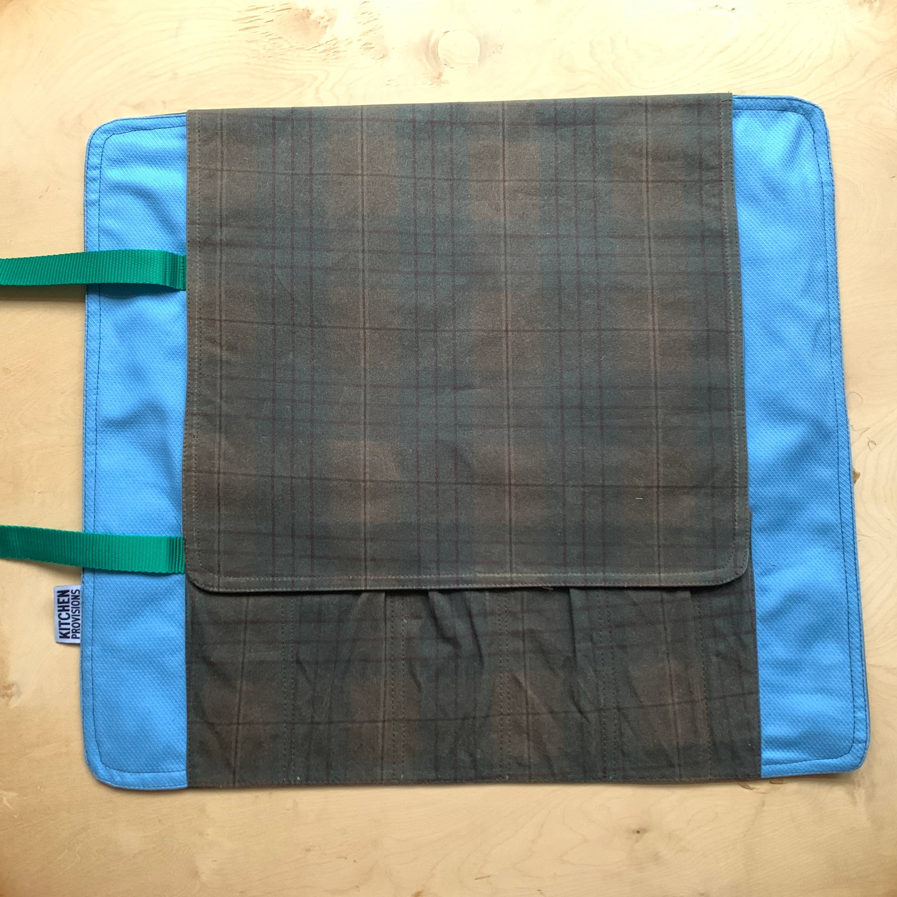 Kitchen Provisions Merch - The Knife Roll - WAX COTTON II - Design E
