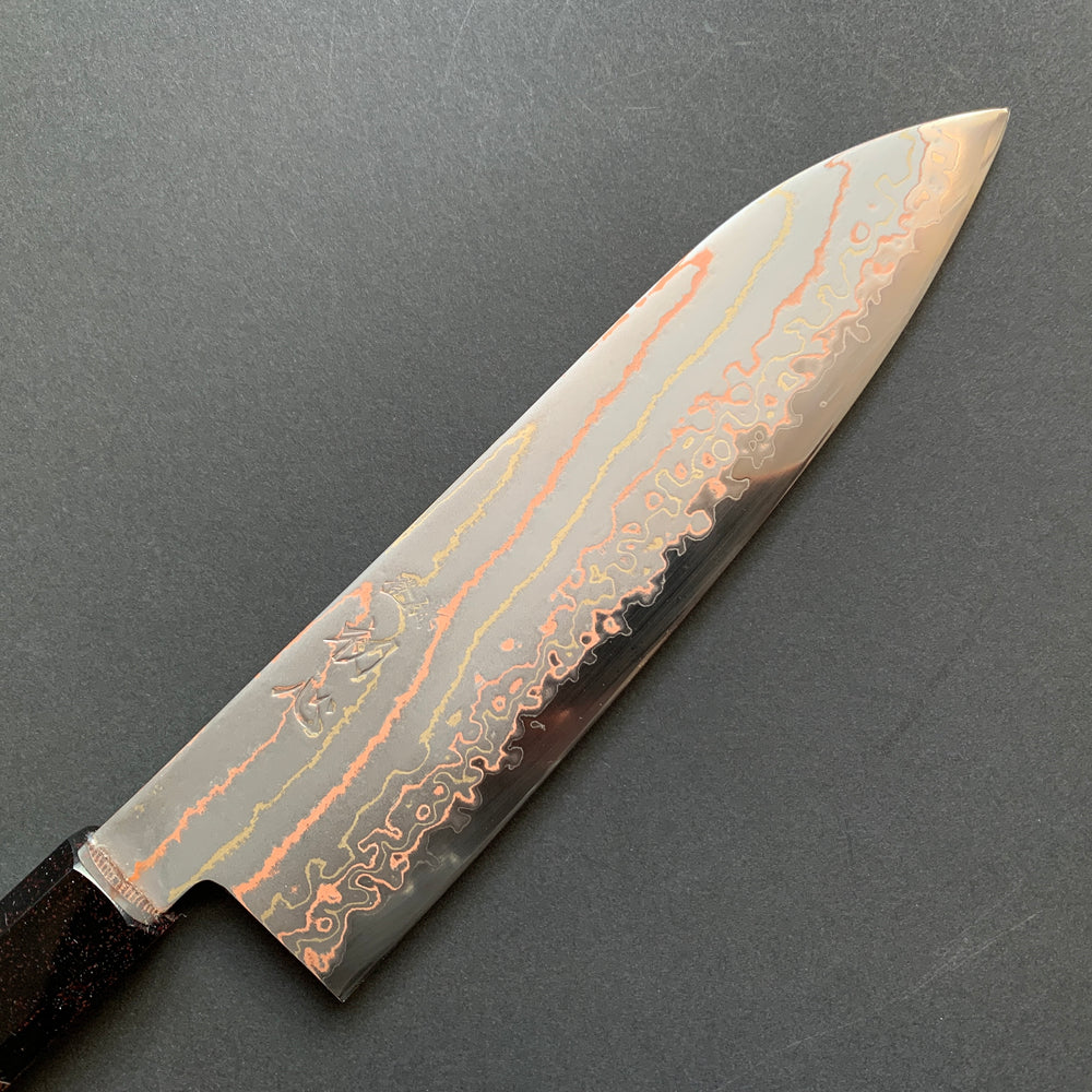
            
                Load image into Gallery viewer, Santoku knife, Aogami 2 core with stainless steel cladding, Rainbow Damascus finish, Hayabusa range - Hatsukokoro
            
        