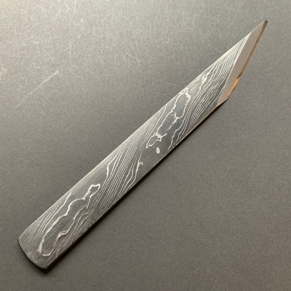 
            
                Load image into Gallery viewer, Kiridashi knife, Shirogami 2 carbon steel, Damascus finish - Masuda Yoshihide
            
        