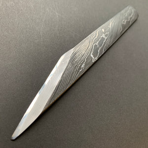 
            
                Load image into Gallery viewer, Kiridashi knife, Shirogami 2 carbon steel, Damascus finish - Masuda Yoshihide
            
        