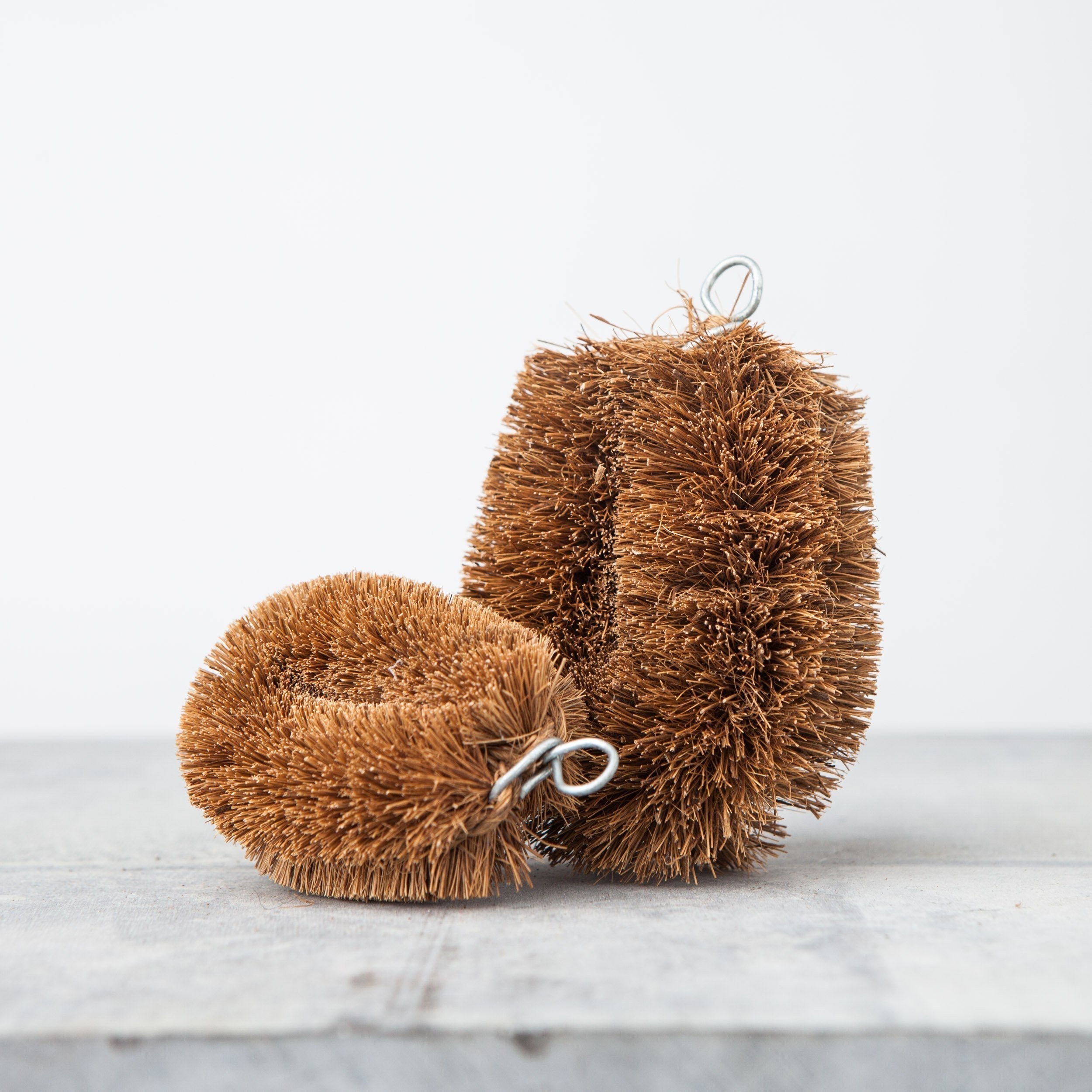 Tawashi vegetable brush - classic size - by Lucky Hedgehog