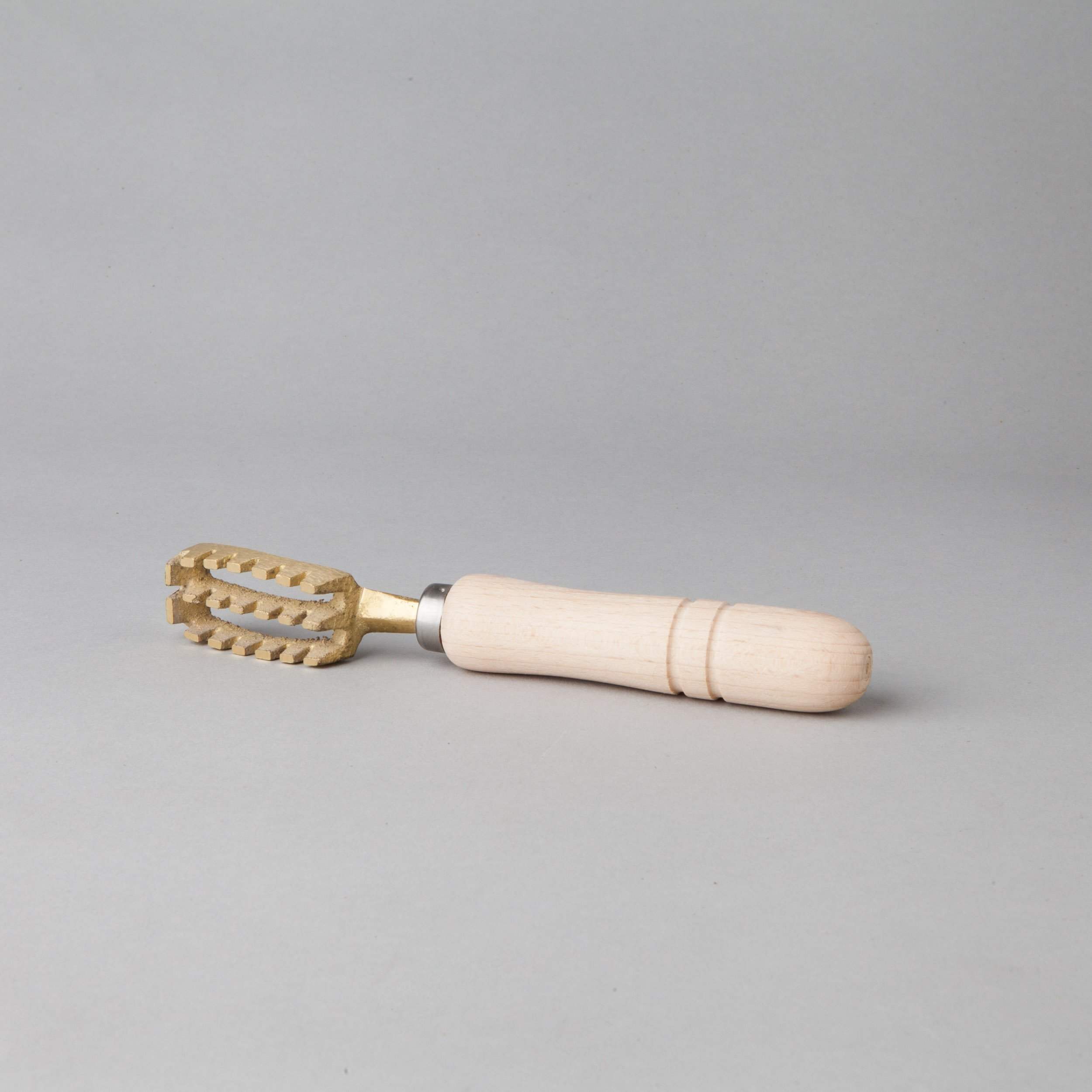 Fish scaler - urokotori - Kitchen Provisions