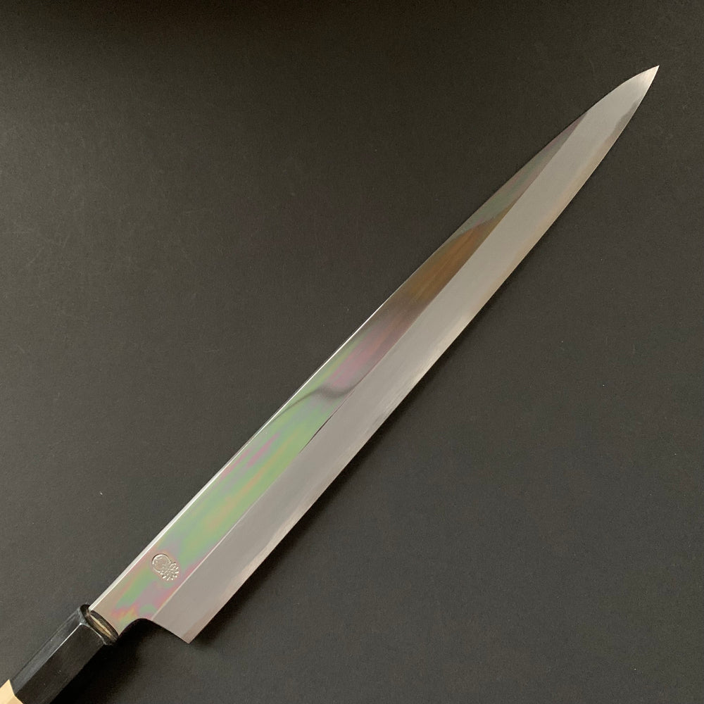 Yanagiba Knife, Shirogami 2 with iron cladding, mirror polished finish, Choyo range - Sakai Kikumori