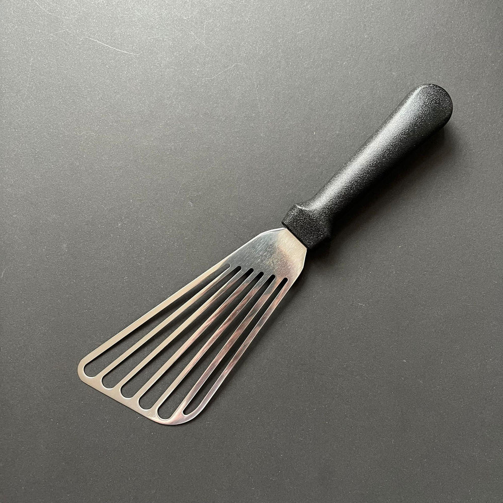 
            
                Load image into Gallery viewer, Fish Spatula - Kitchen Provisions
            
        